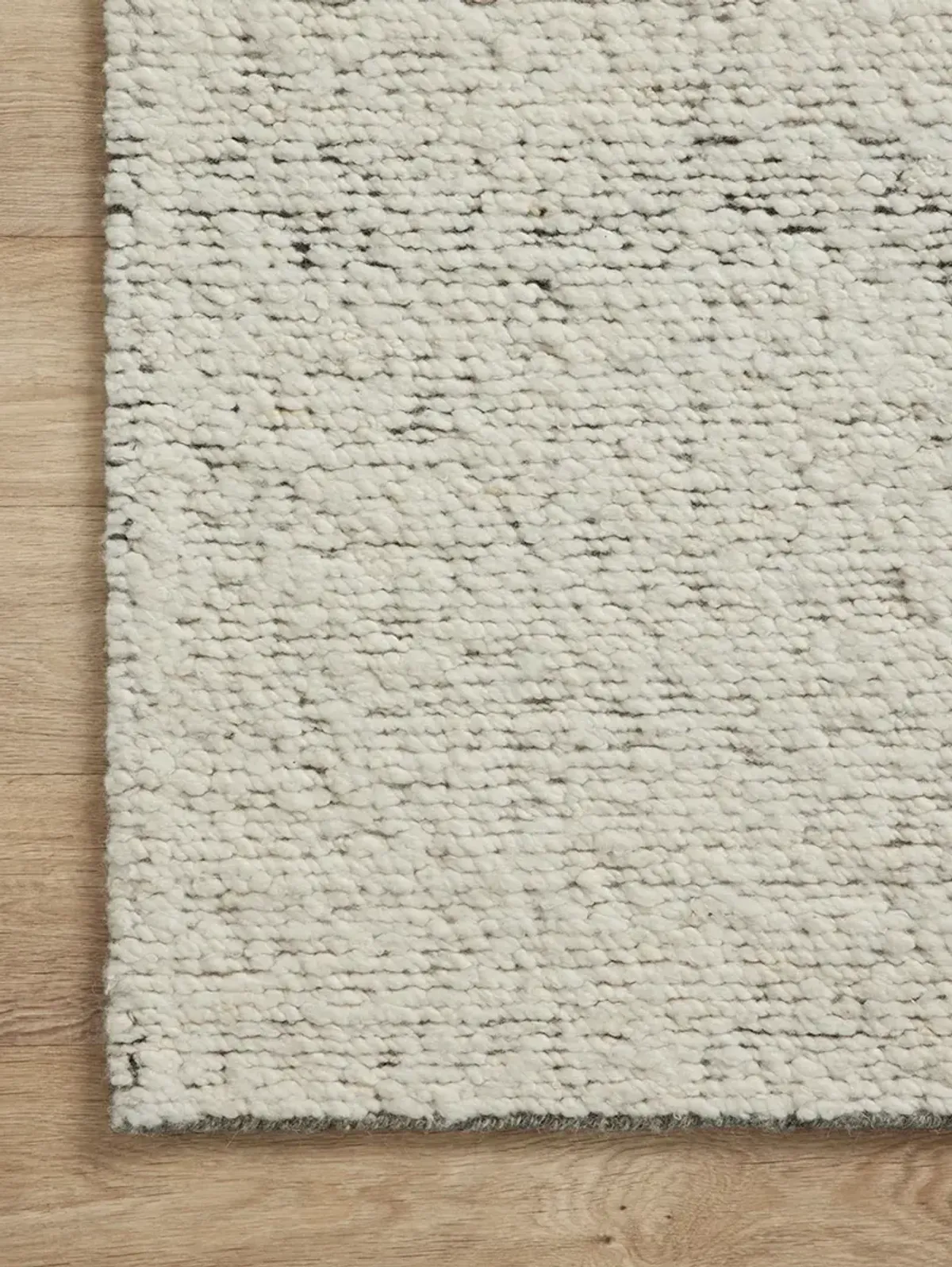 Mulholland MUL02 Silver/Natural 6' x 9' Rug