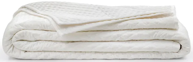 Diamond White Queen Quilt