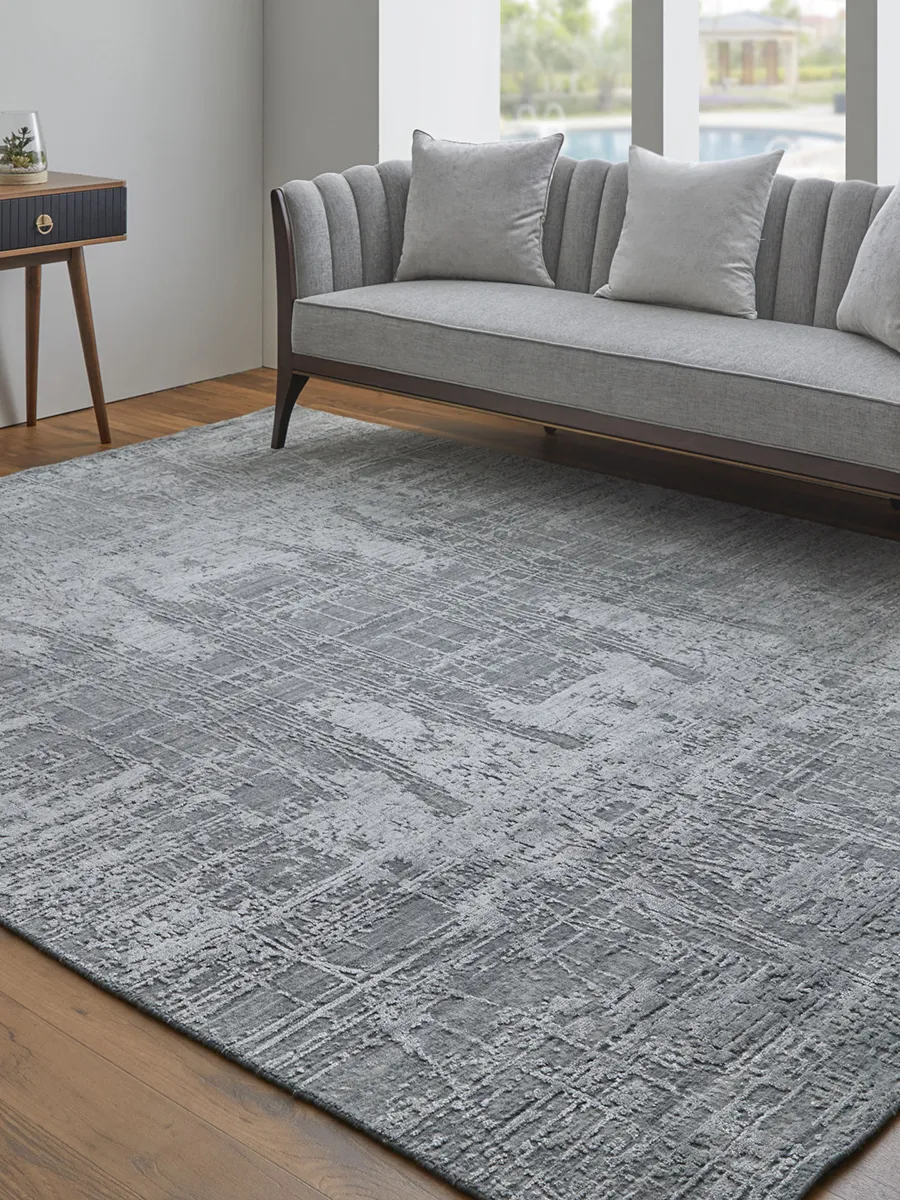 Eastfield 69A5F 2' x 3' Gray Rug