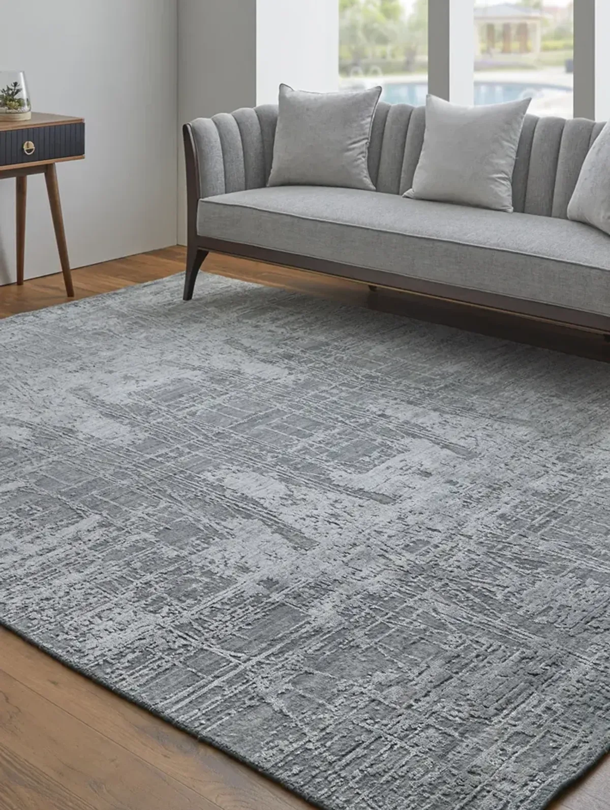 Eastfield 69A5F 2' x 3' Gray Rug