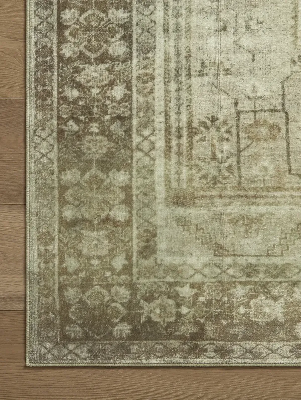 Banks BAN06 2'6" x 9'6" Rug