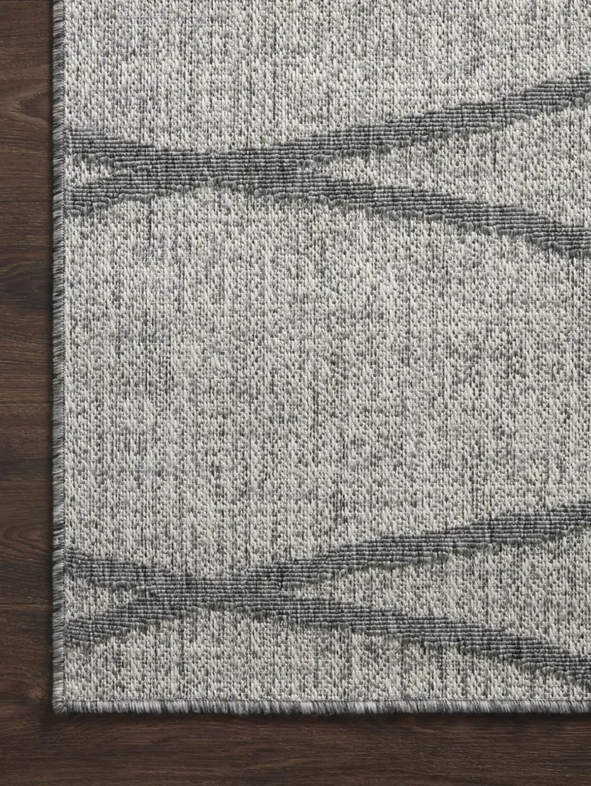 Rainier RAI07 Dove/Grey 5'3" x 7'7" Rug