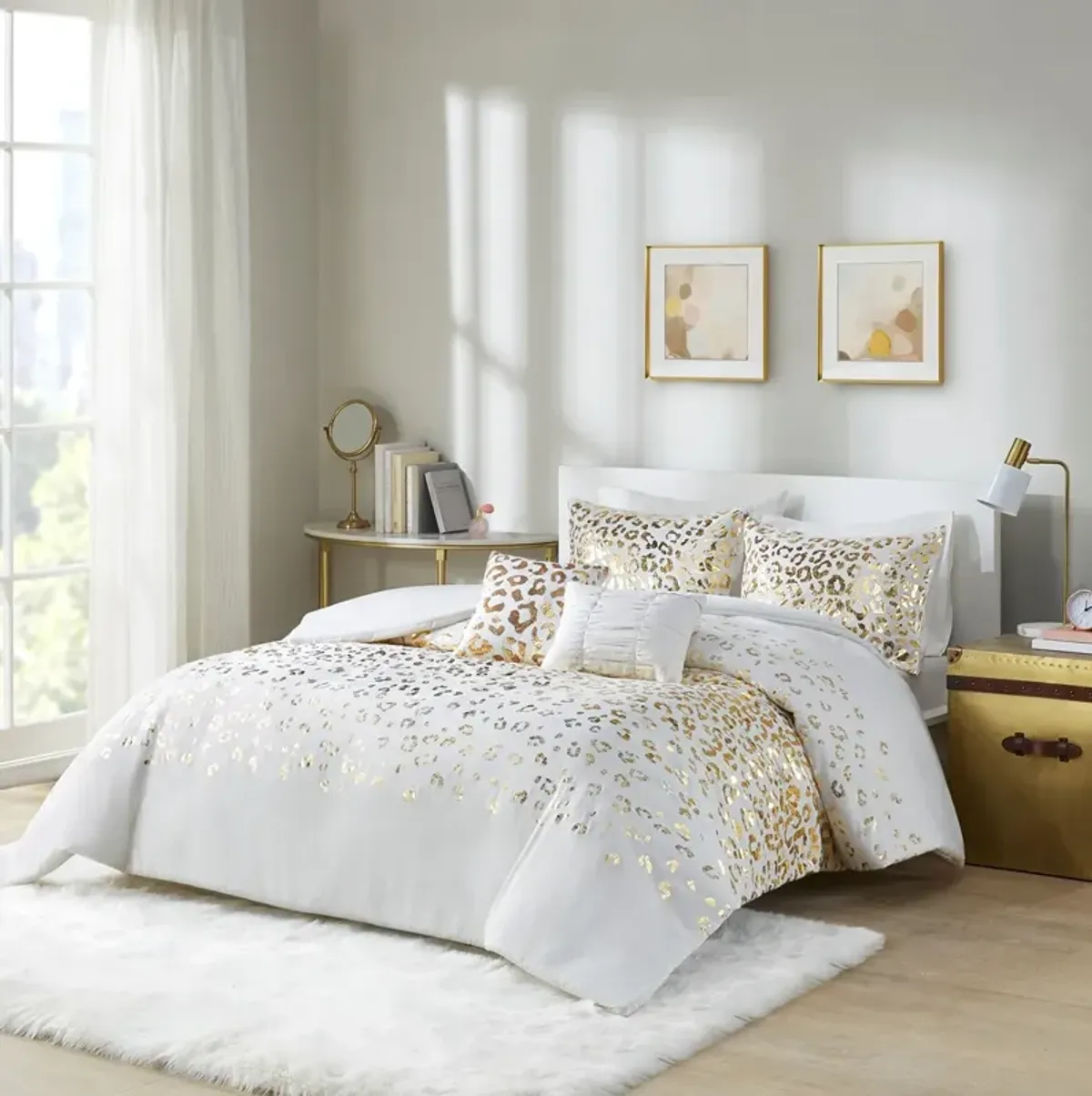 Gracie Mills Amos Gold Leopard Metallic Duvet Cover Set