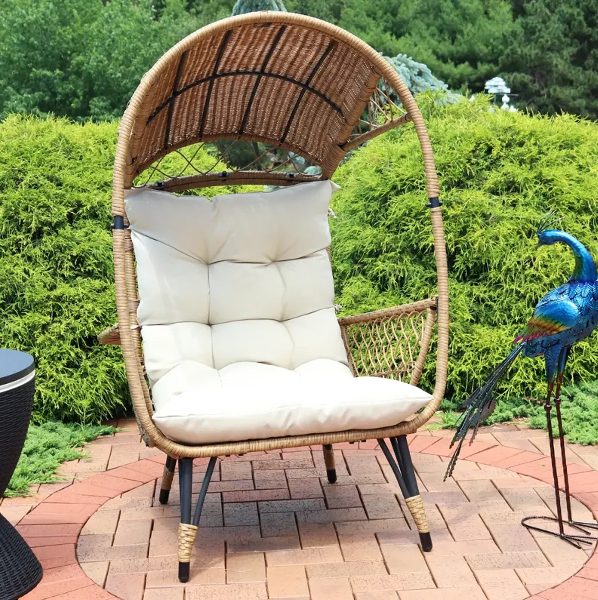 Sunnydaze Shaded Comfort Wicker Outdoor Basket Chair with Cushion