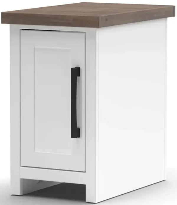 Hampton 14" Chairside Table