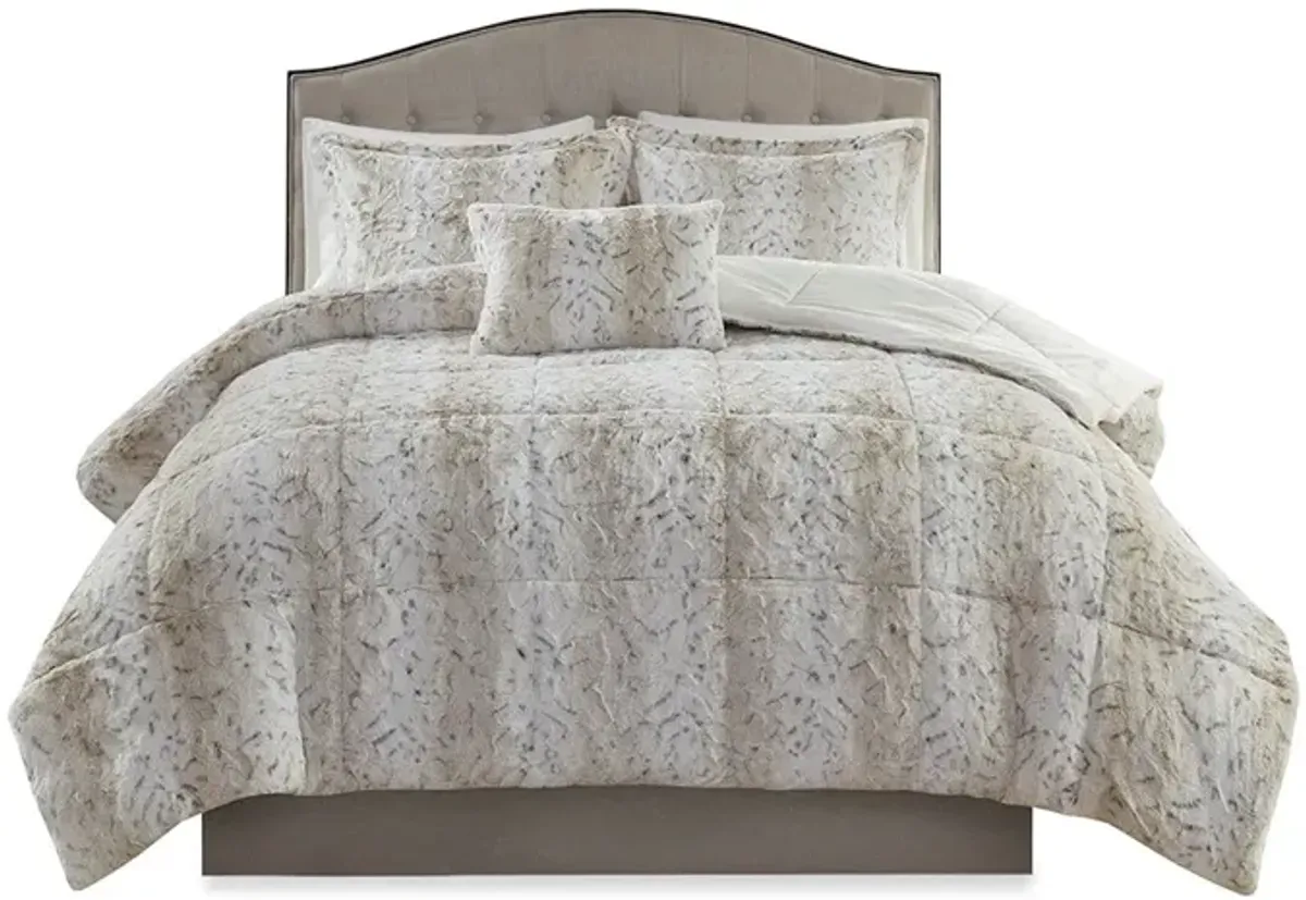 Gracie Mills Shawn 4-Peice Soft Faux Fur to Mink Comforter Set