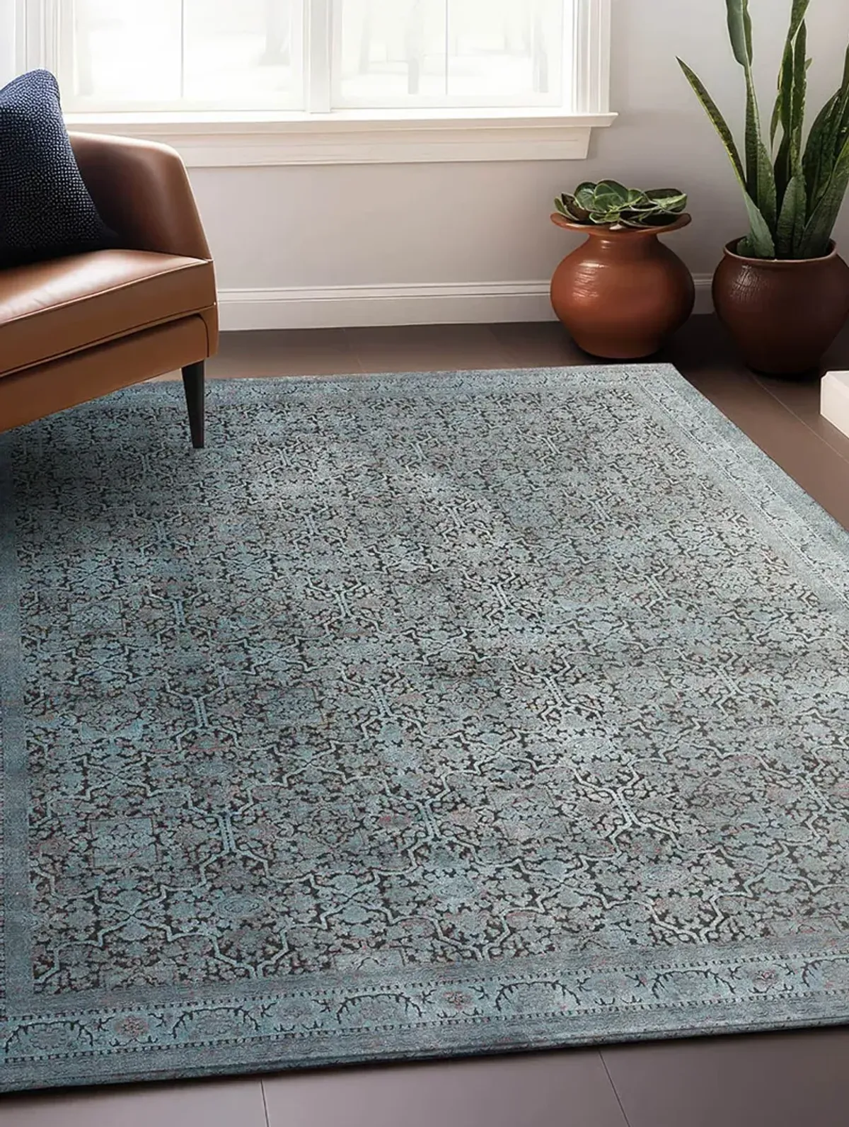 Vizcia VZ2 Blue 2'6" x 7'8" Rug