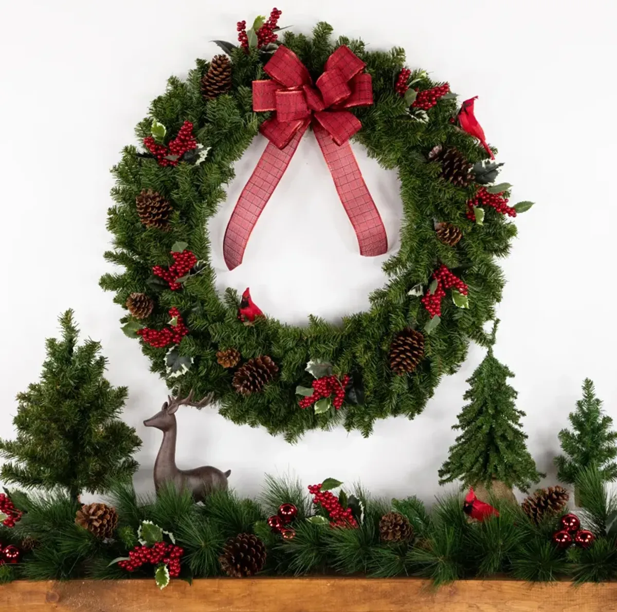 Canadian Pine Artificial Christmas Wreath  36-Inch  Unlit