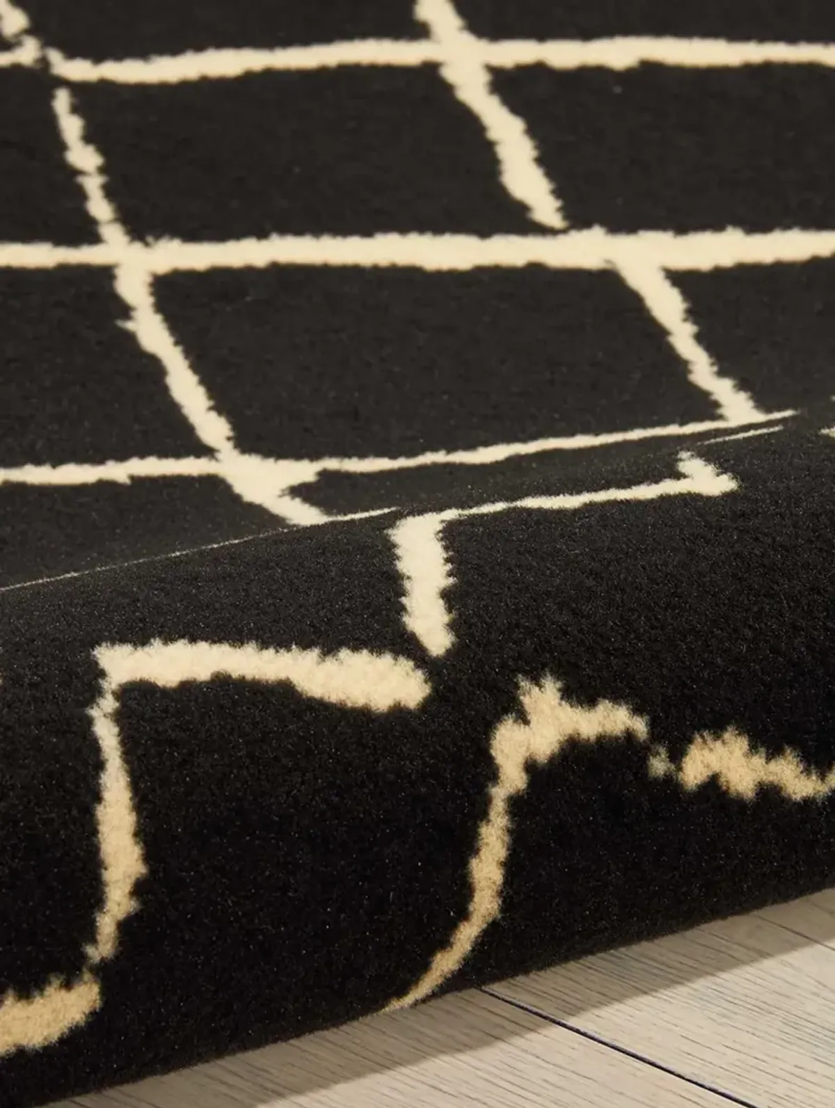 Grafix GRF04 Black 5'3" x 7'3" Rug