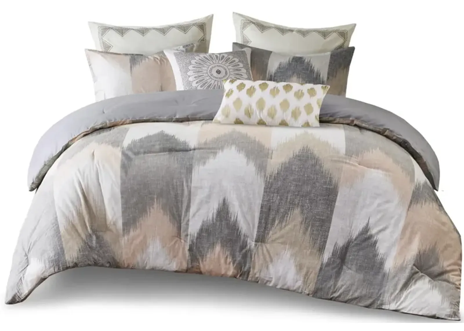 Gracie Mills Heise Ikat Chevron Comforter Set