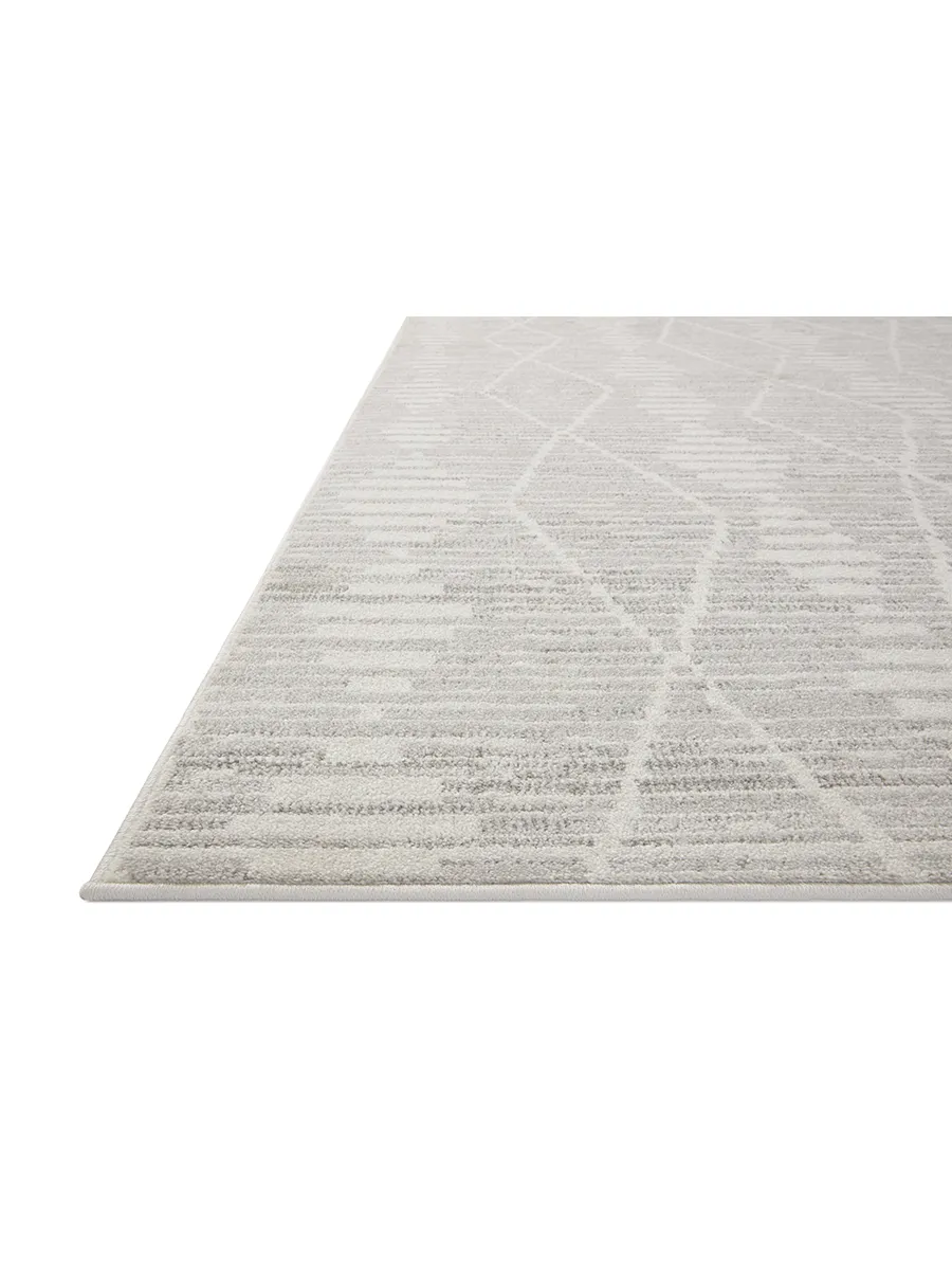 Kamala KAM02 Ivory/Silver 5'3" x 7'9" Rug