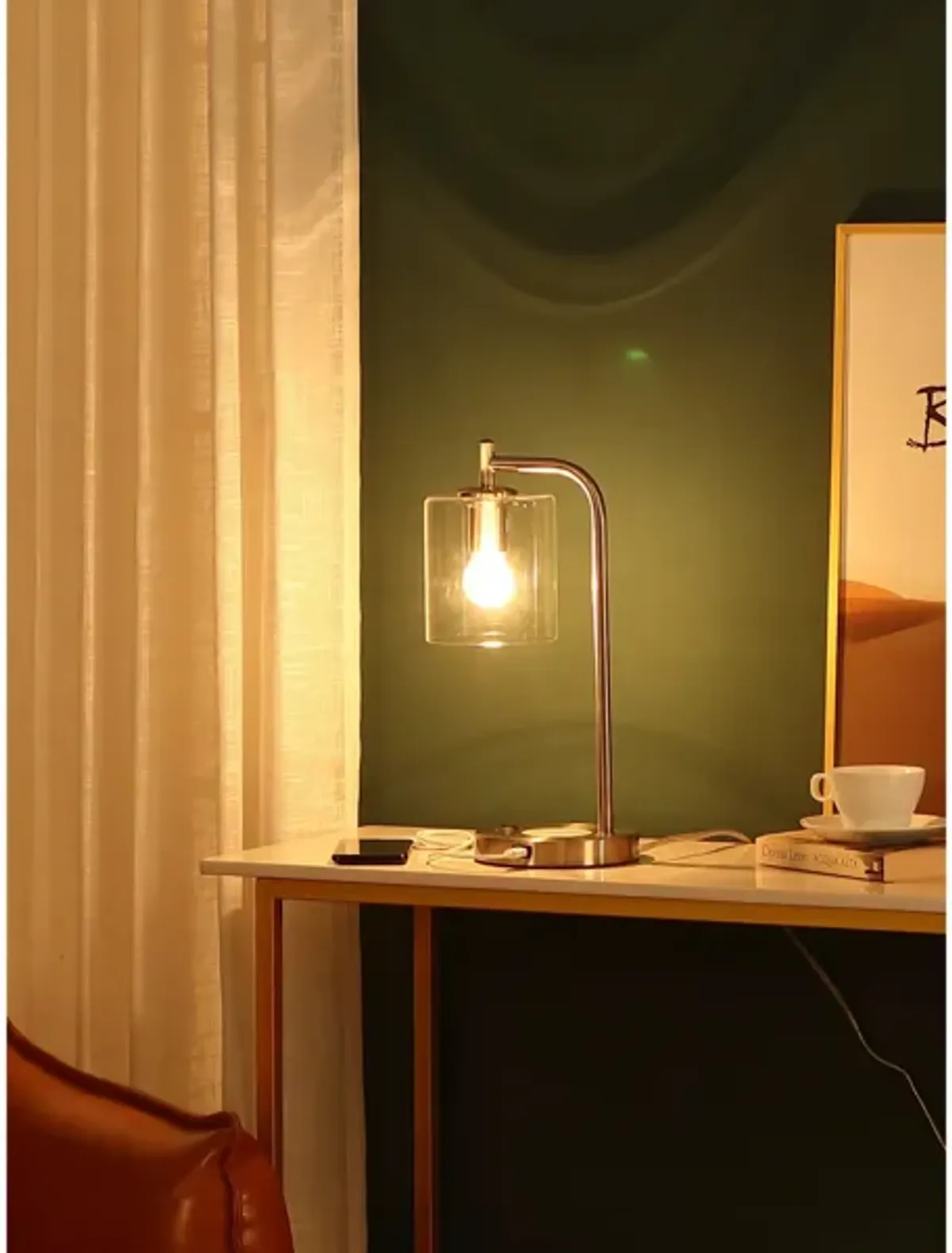 Elizabeth USB Table Lamp