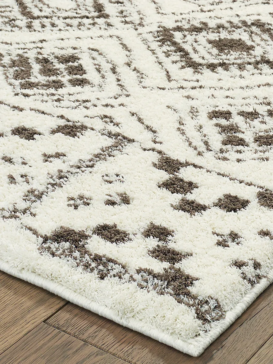 Verona 7'10" x 10'10" Ivory Rug