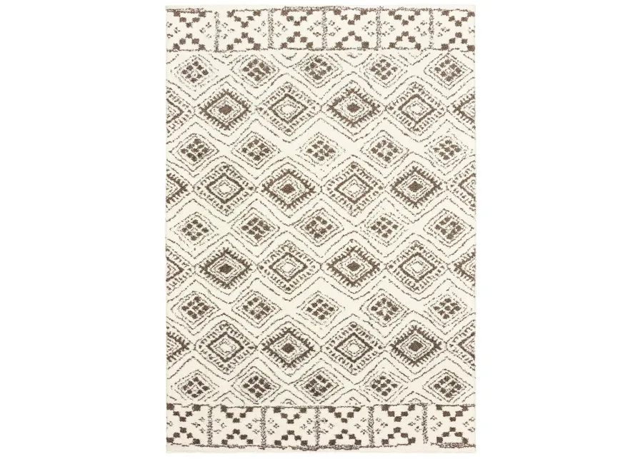 Verona 7'10" x 10'10" Ivory Rug