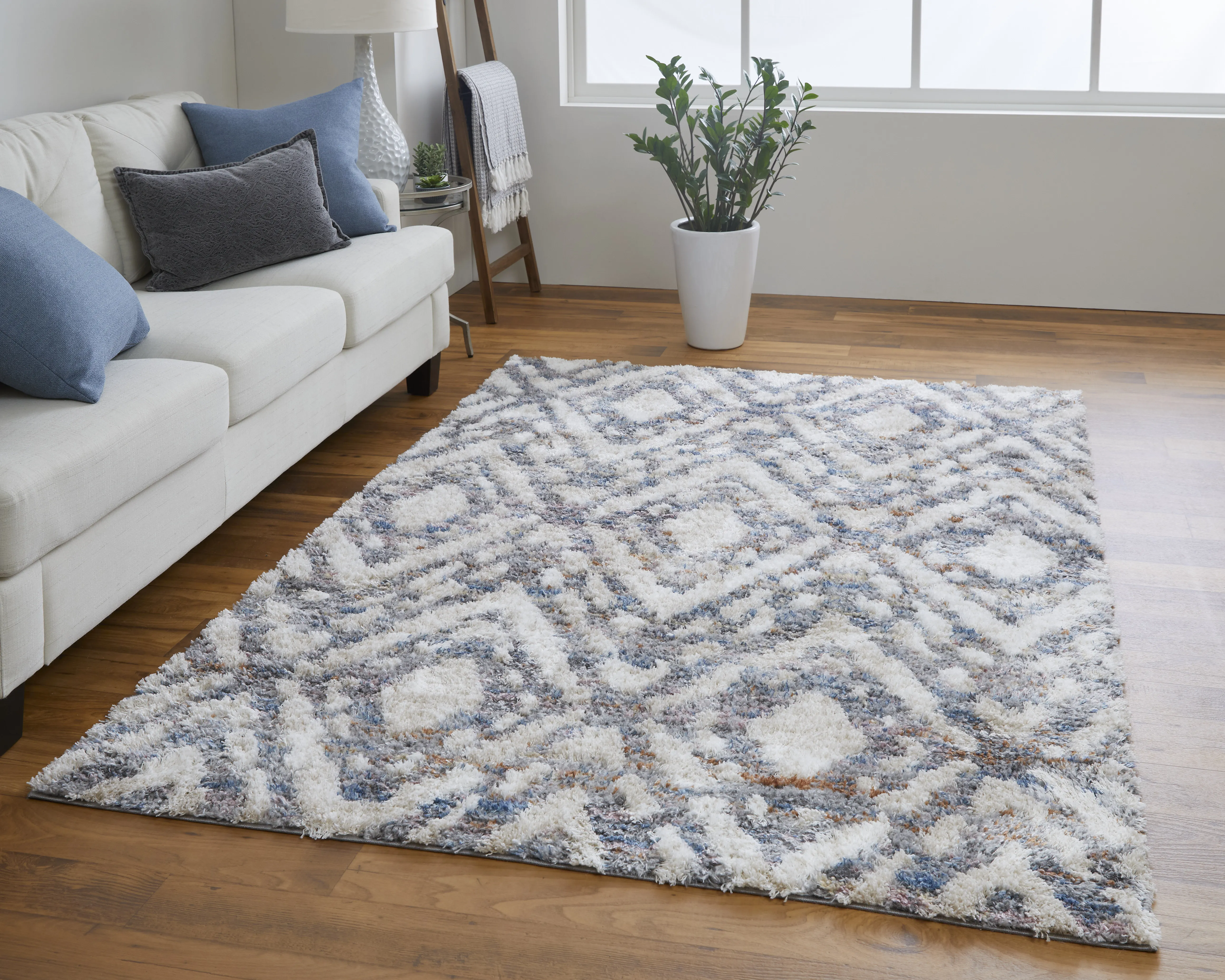 Mynka 39IAF Ivory/Gray/Taupe 2'6" x 8' Rug