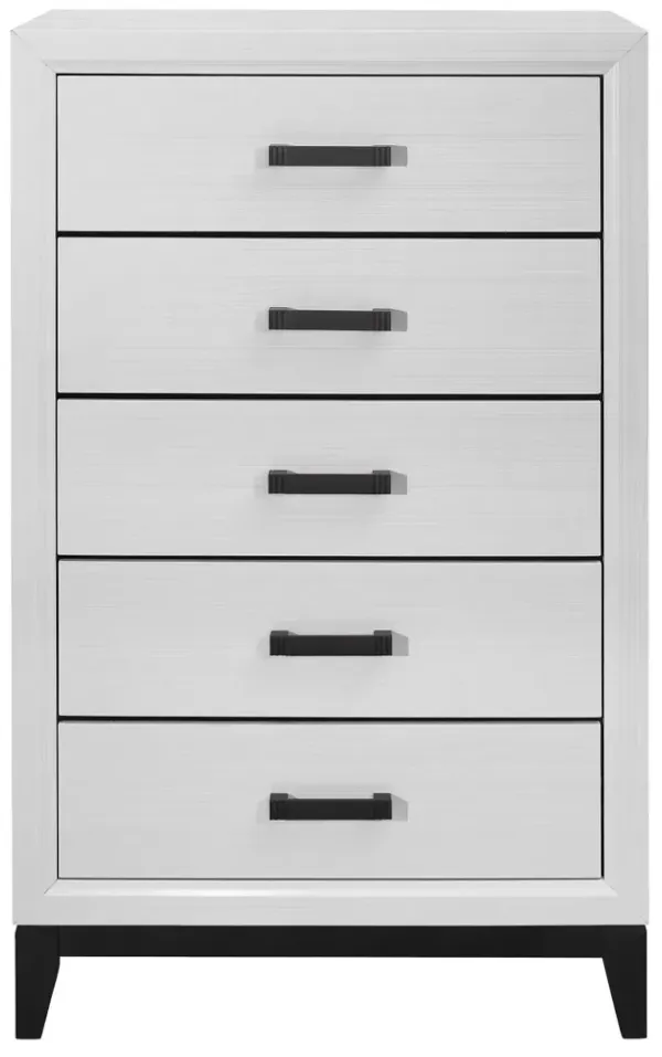 Wooden Five Drawer Chest for Spacious Bedroom and Living Room Storage