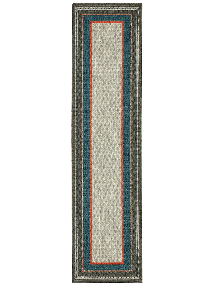 Latitude 1'10" x 7'6" Grey Rug