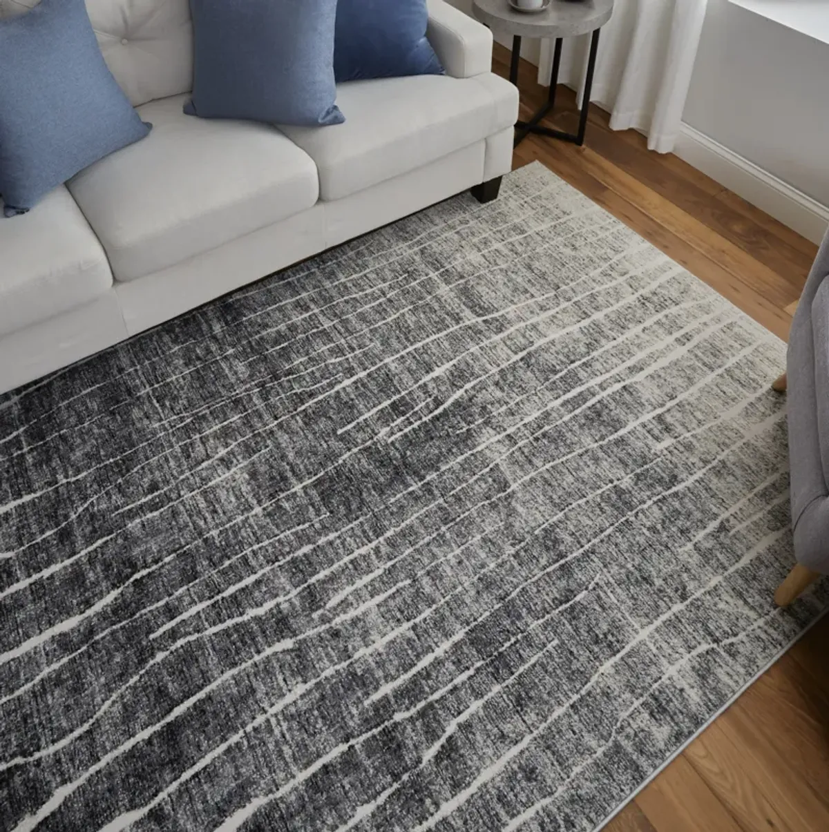 Kano 39LIF Black/Gray/Ivory 2'7" x 8' Rug