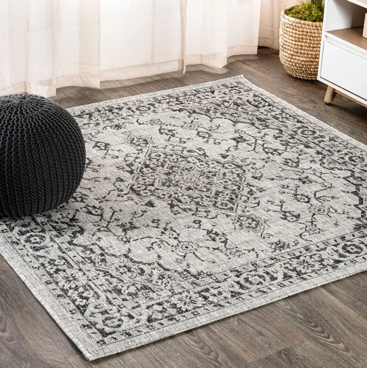 Rozetta Boho Medallion Textured Weave Gray/Black. Indoor/Outdoor Runner Rug