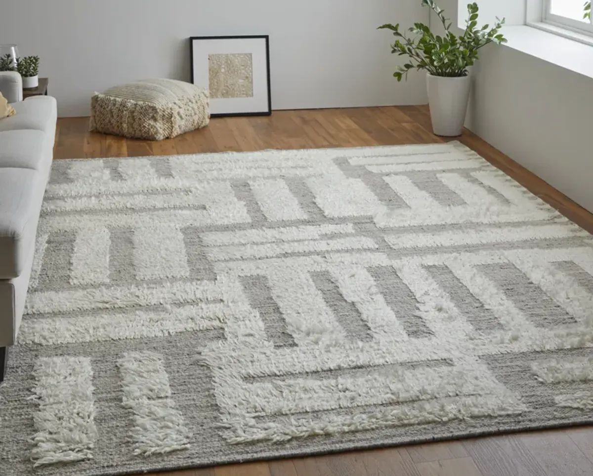 Ashby 8909F Gray/Ivory 8'6" x 11'6" Rug