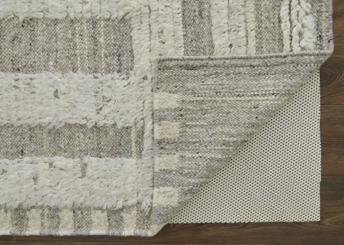 Ashby 8909F Gray/Ivory 8'6" x 11'6" Rug