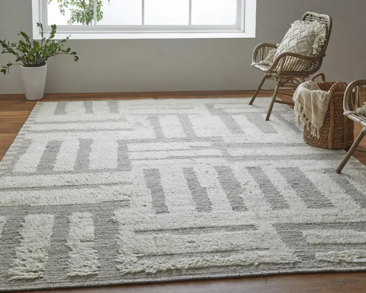 Ashby 8909F Gray/Ivory 8'6" x 11'6" Rug