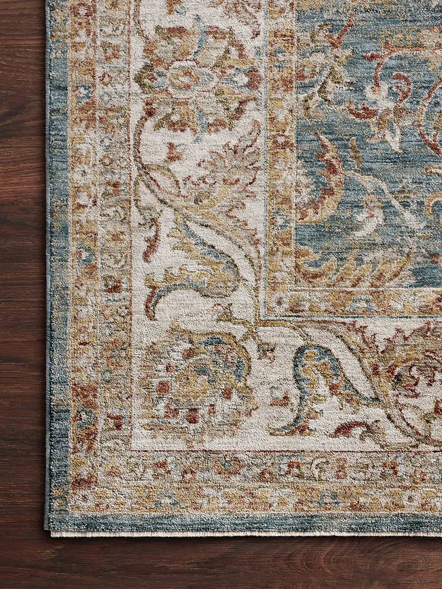 Gaia Ocean/Multi 4'0" x 5'7" Accent Rug