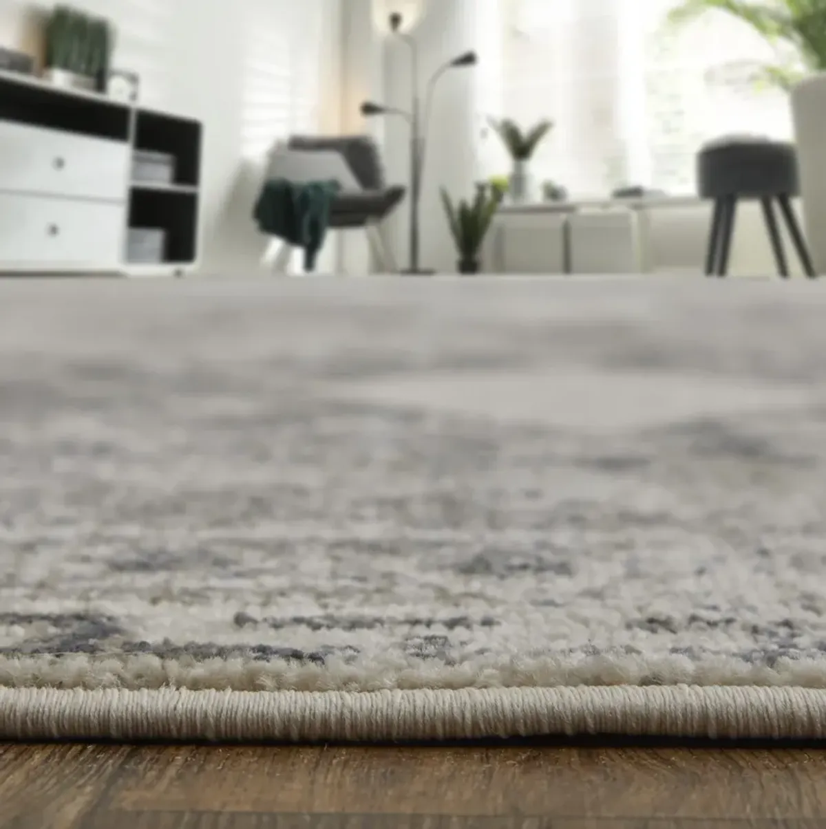 Kano 39LJF Ivory/Taupe/Gray 2'7" x 8' Rug