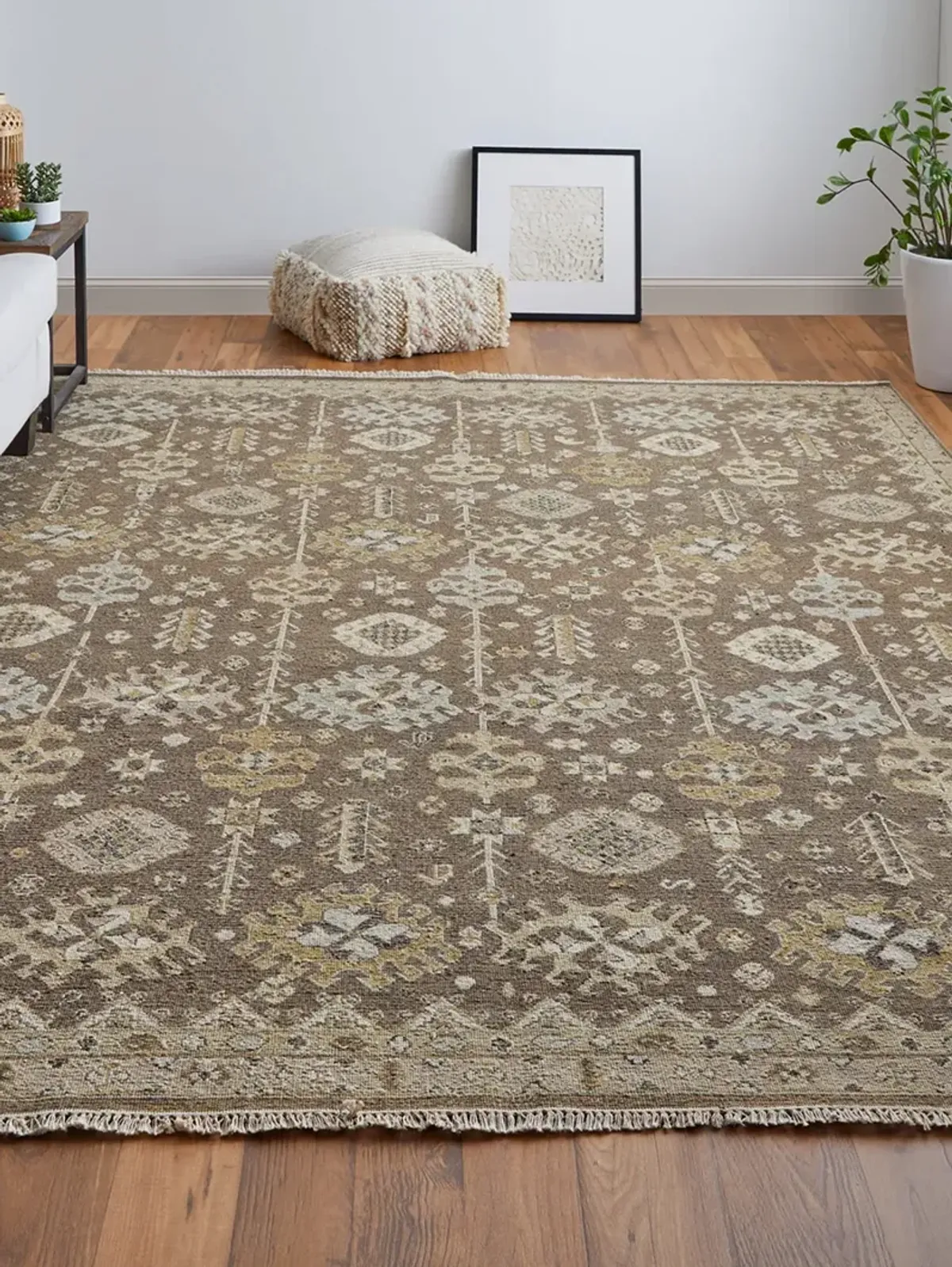 Corbitt 0610F 7'9" x 9'9" Brown/Ivory Rug