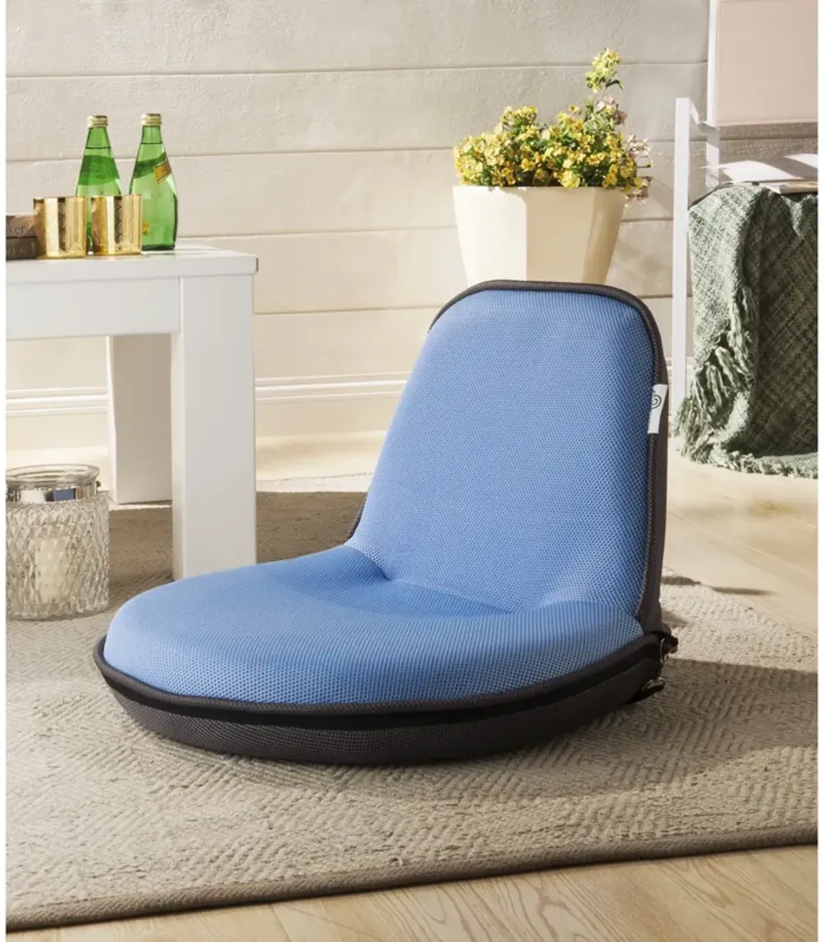 Loungie Quickhair Mesh Foldable Floor Chair