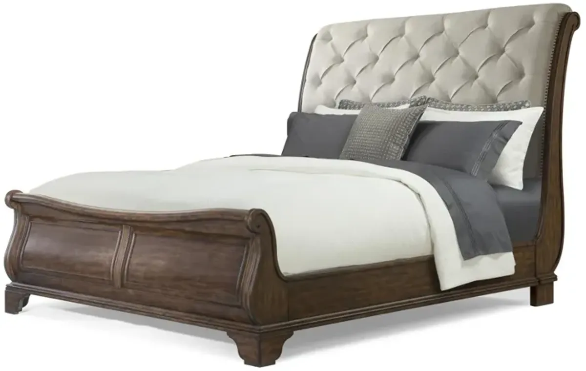 Trisha Yearwood Dottie Upholstered Queen Sleigh Bed