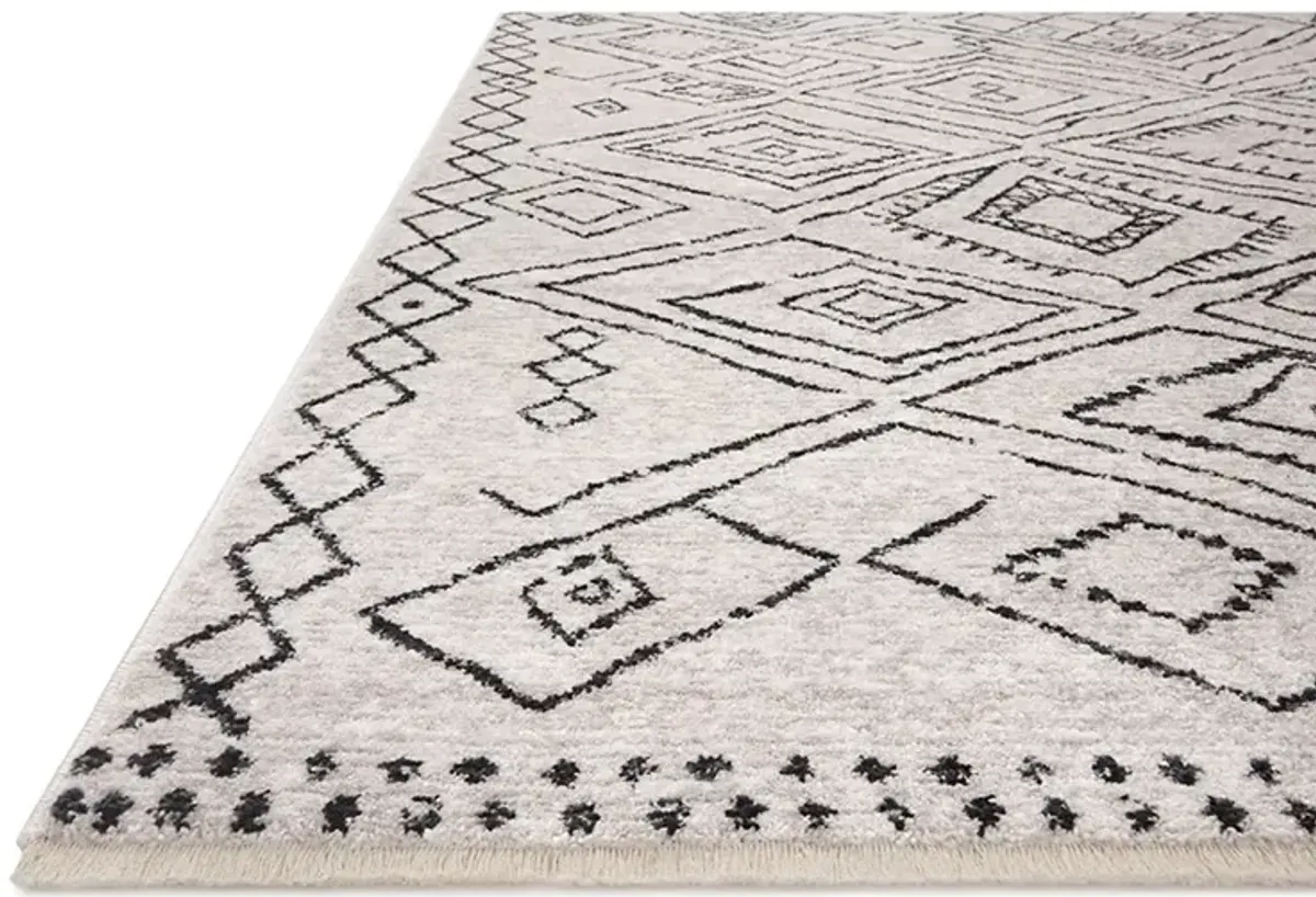 Vance VAN06 2'7" x 10'" Rug