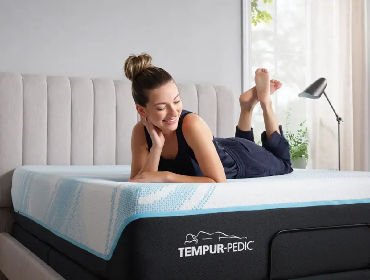 Tempur-Pedic Luxe Breeze Hybrid King Mattress