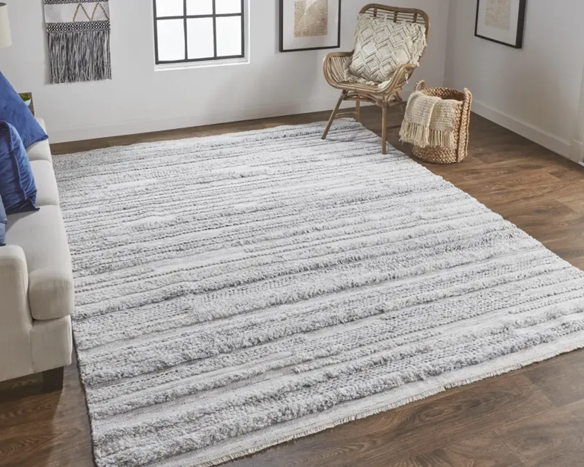 Alden 8637F Gray/Silver/Ivory 5' x 8' Rug