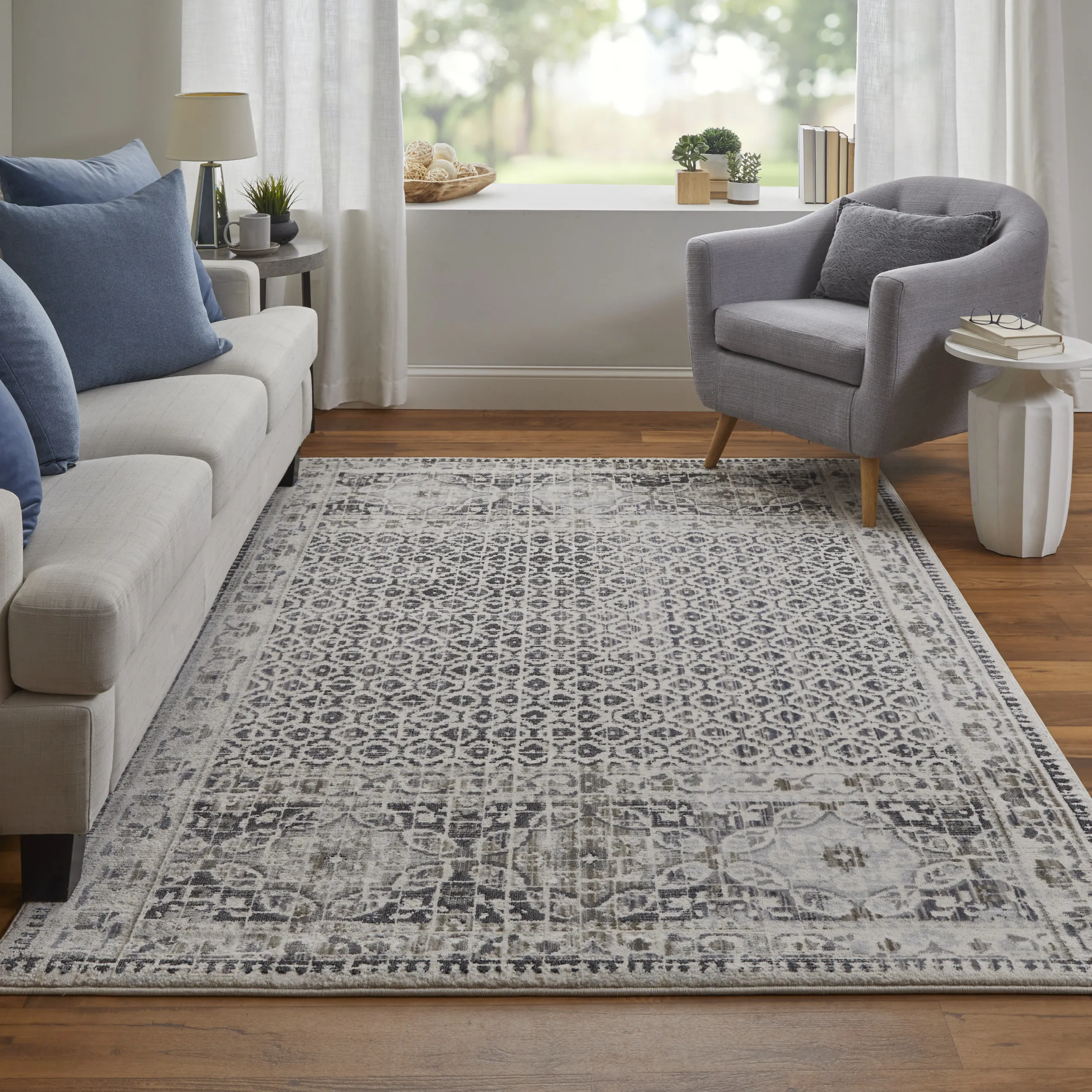 Kano 3874F Ivory/Taupe/Gray 2'2" x 3' Rug