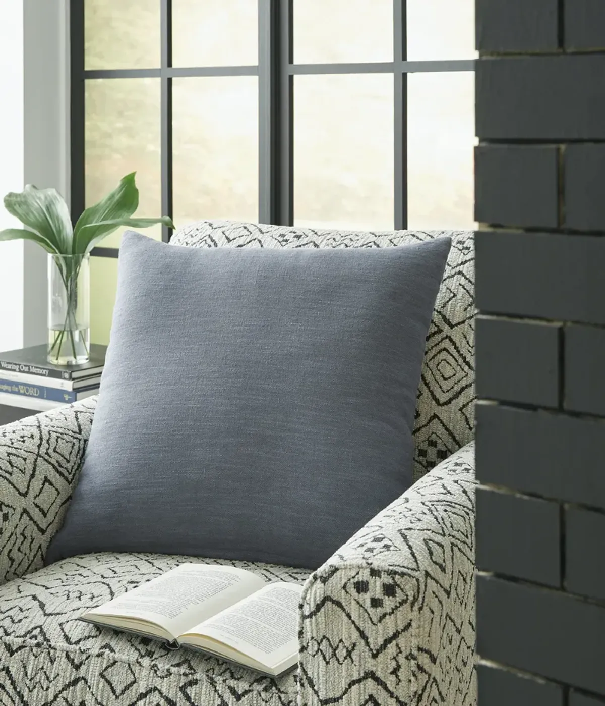 Thaneville Pillow