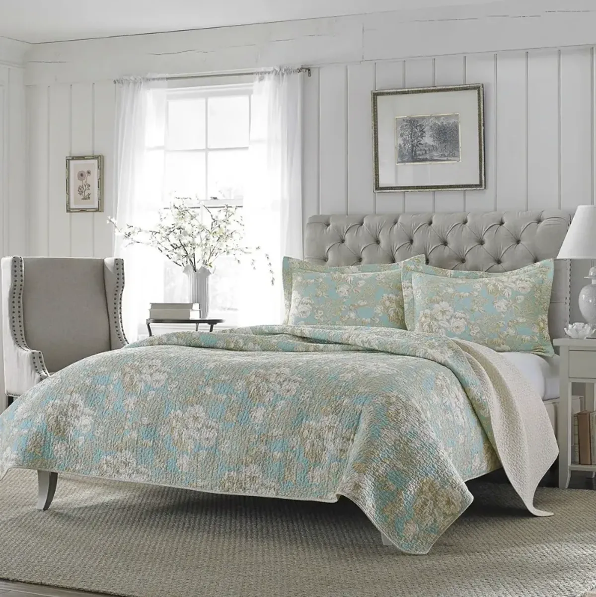 QuikFurn King size 3-Piece Reversible Cotton Quilt Set with Seafoam Blue Beige Floral Pattern