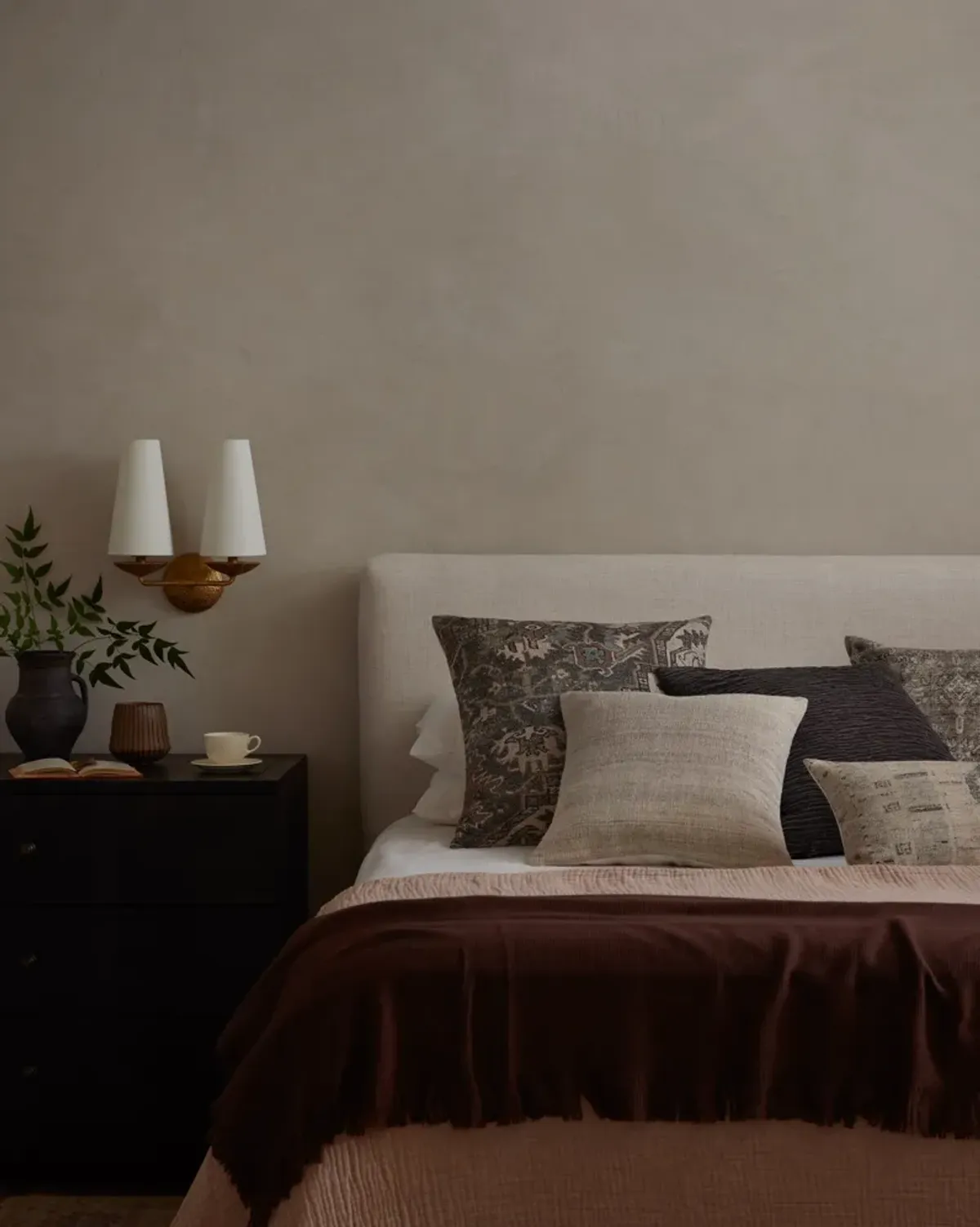 Charcoal 22''x22'' Down Pillow