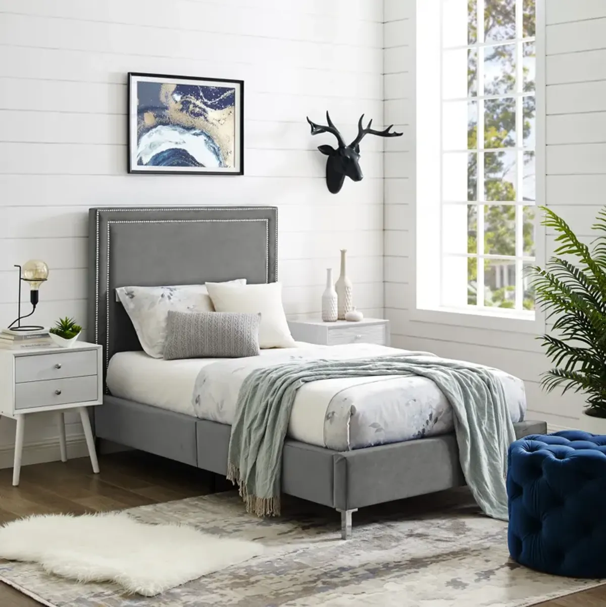 Inspired Home Galmori Platform Bed