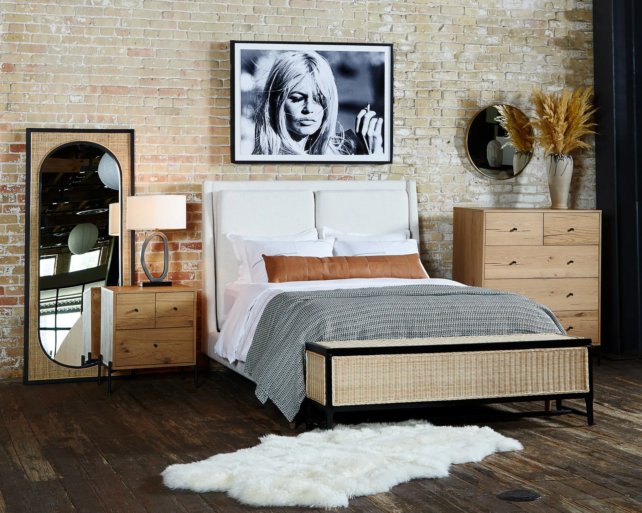 Potter Queen Bed