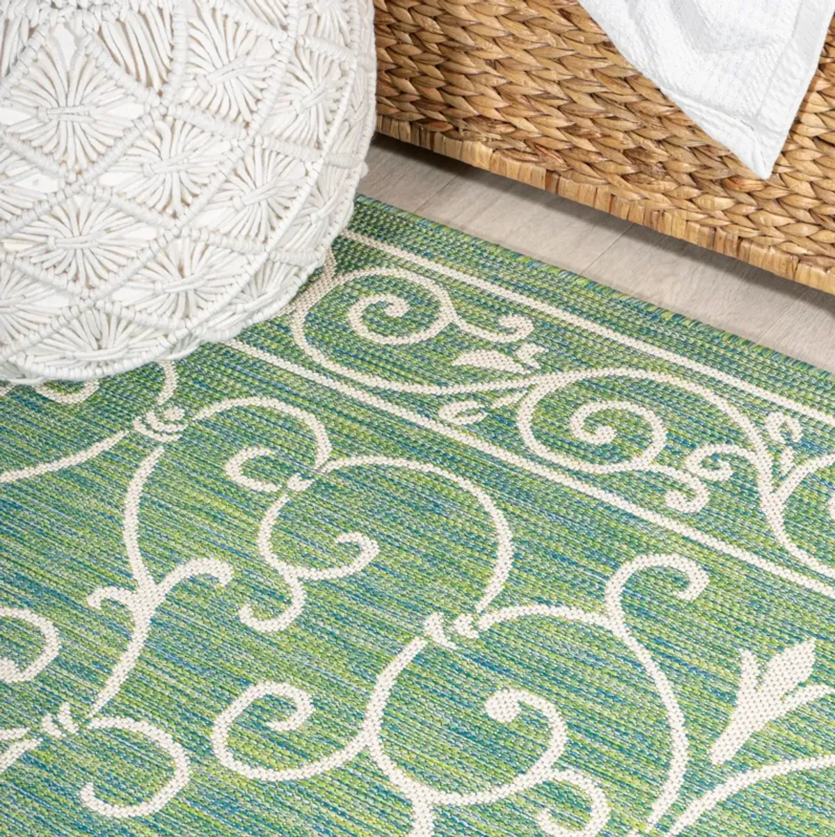 Charleston Vintage Filigree Textured Weave Indoor/Outdoor Area Rug