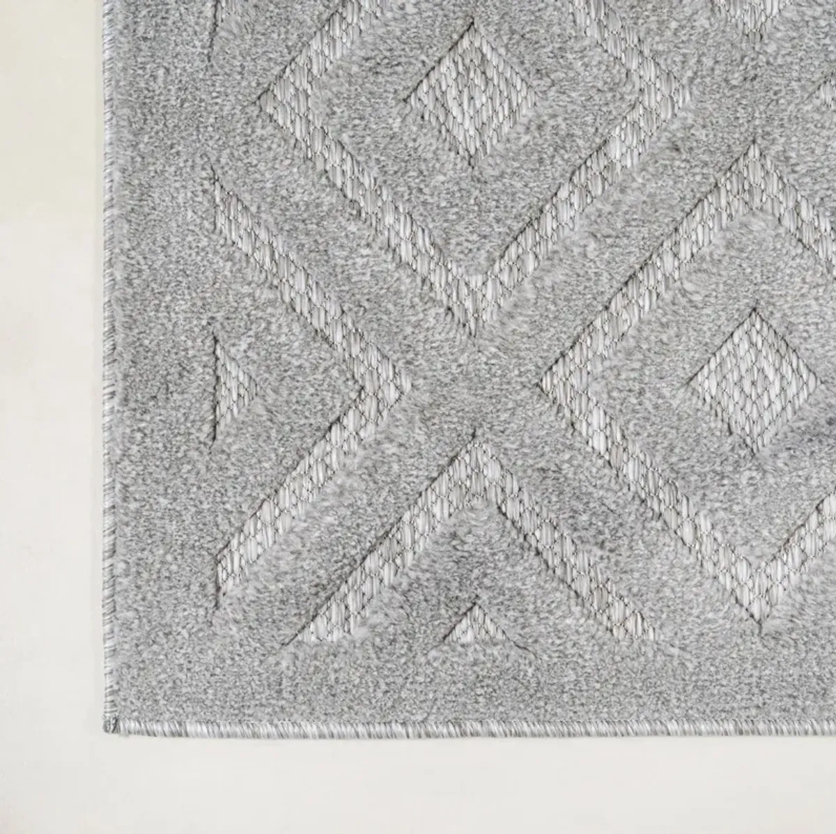 Portmany Neutral Diamond Trellis Indoor/Outdoor Area Rug