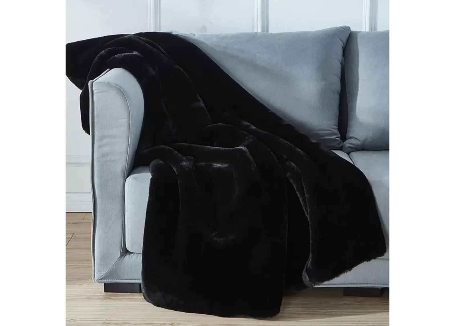 Cassilda Luxury Chinchilla Faux Fur Throw Blanket (50 X 60)