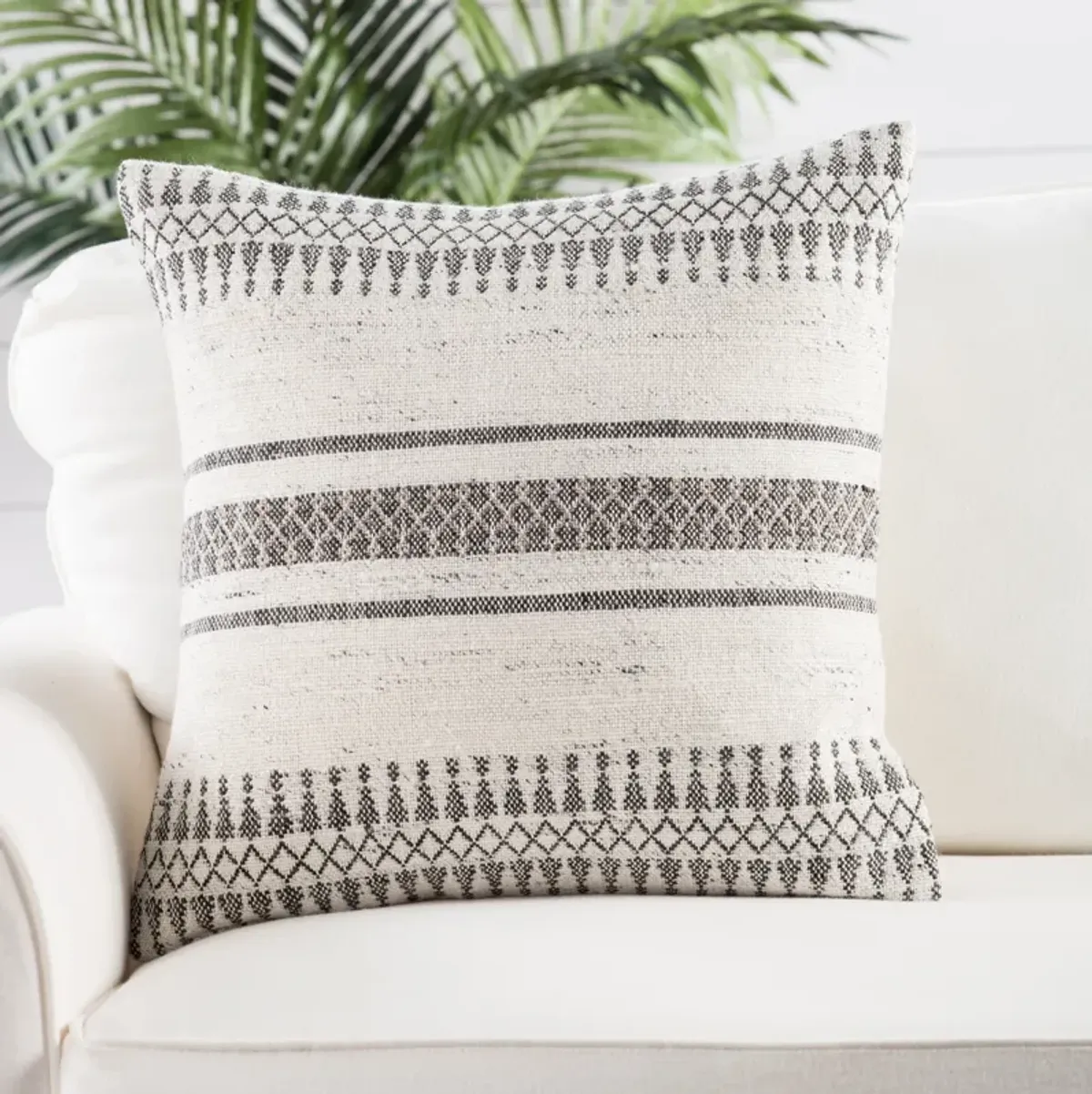 PEYKAN PILLOW DOWN