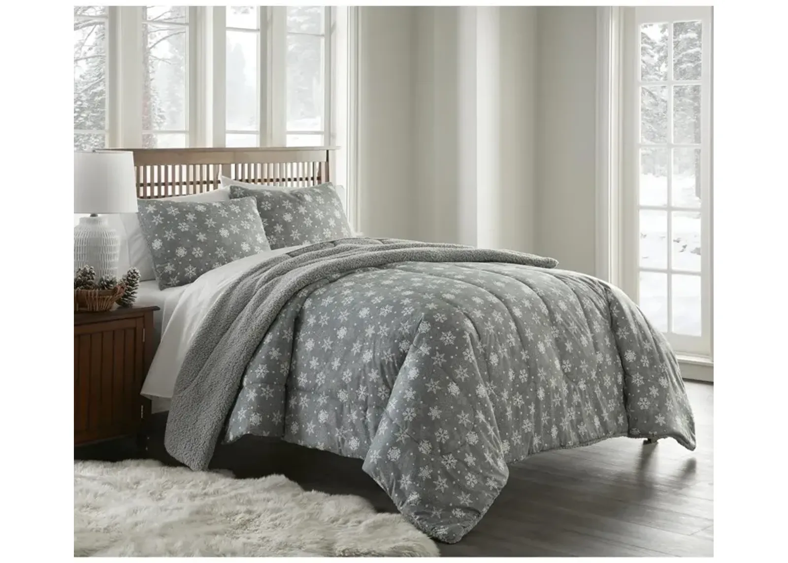 Micro Flannel Reverse to Sherpa Comforter Set