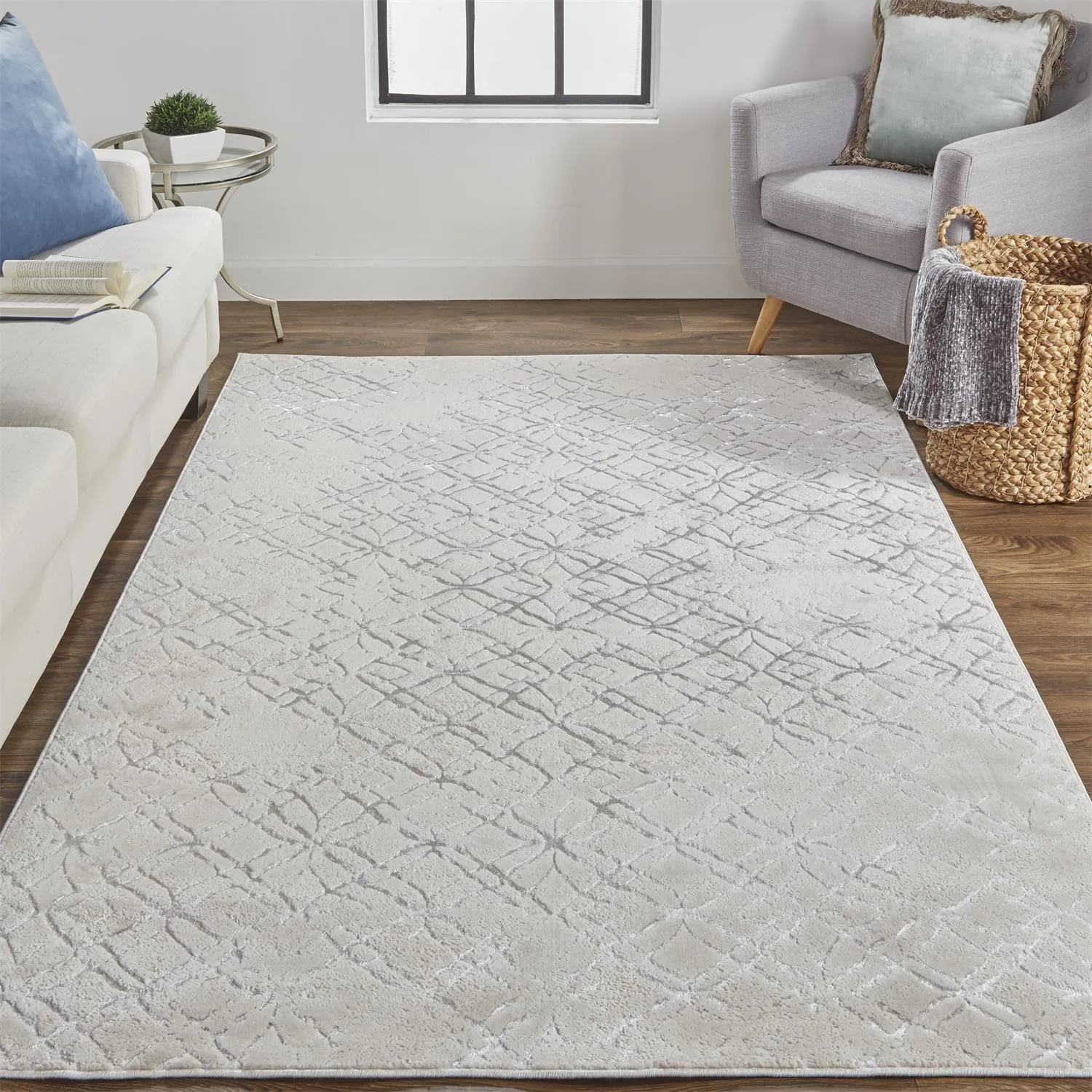 Micah 3047F Silver/Gray/White 3'11" X 6' Rug