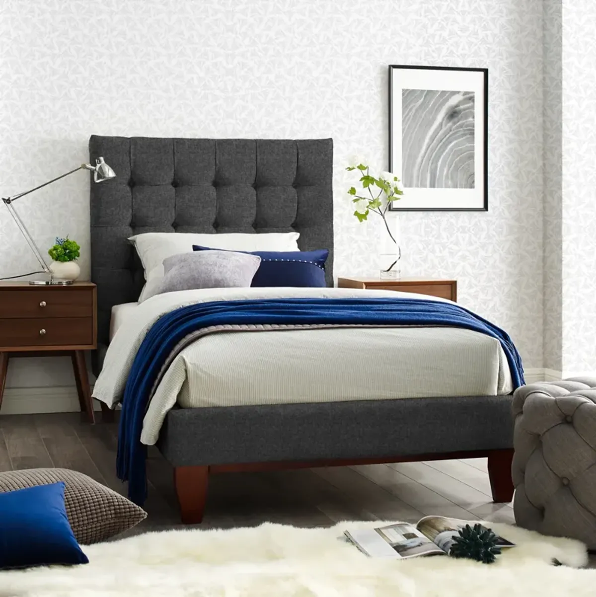 Inspired Home Sabina Platform Bed