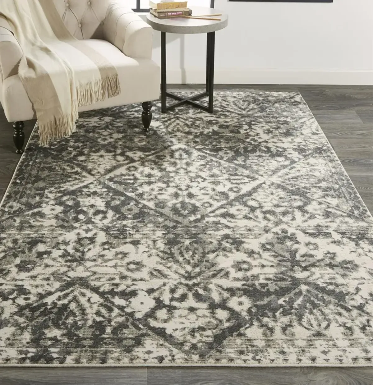 Kano 3876F Gray/Ivory/Silver 2'7" x 8' Rug