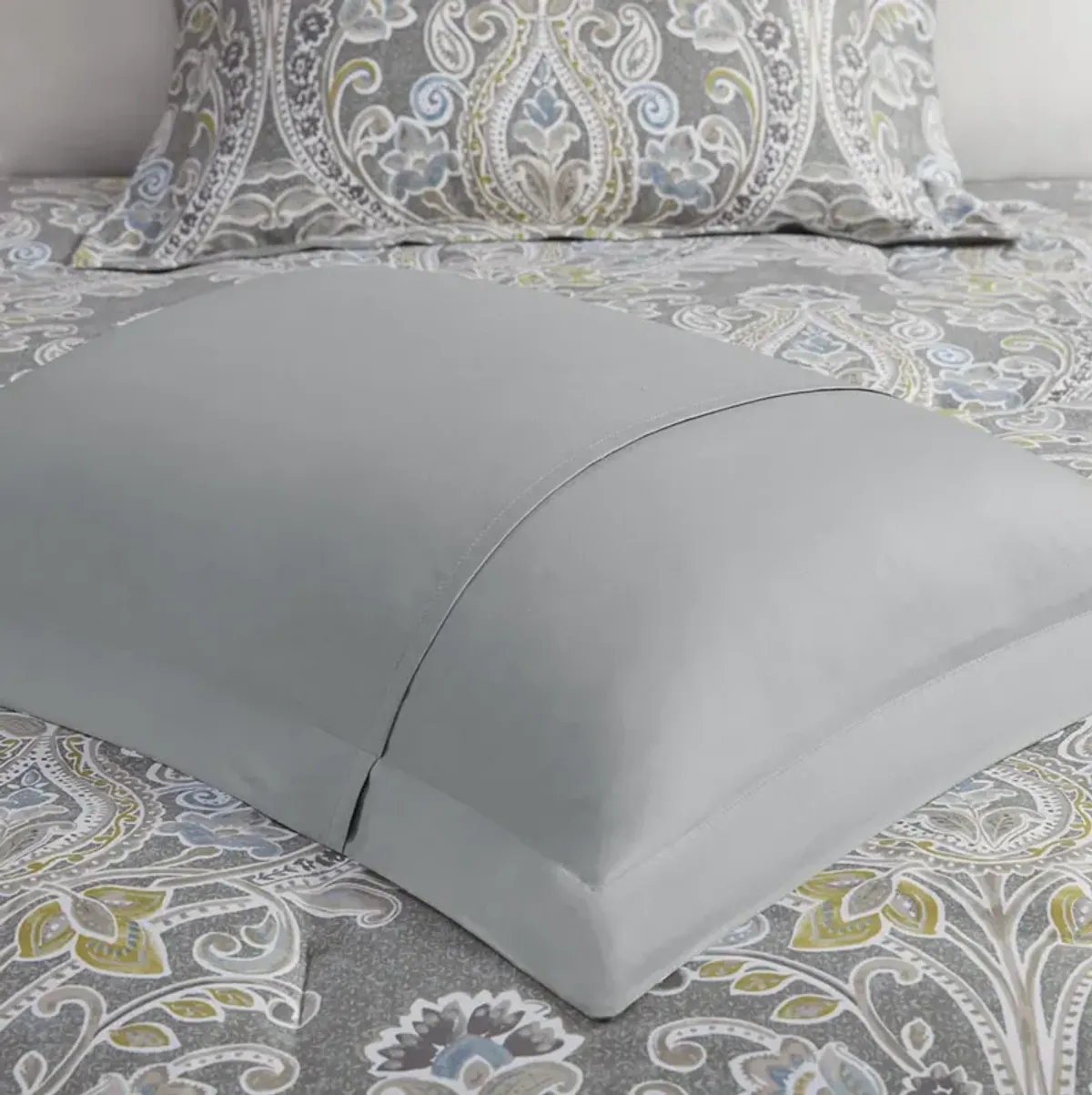 Gracie Mills Ronny 8-Piece Damask-Inspired Comforter Set