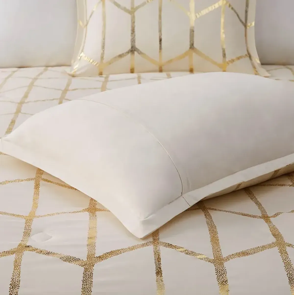 Gracie Mills Isabelle 5-Piece Metallic Geometric Comforter Set